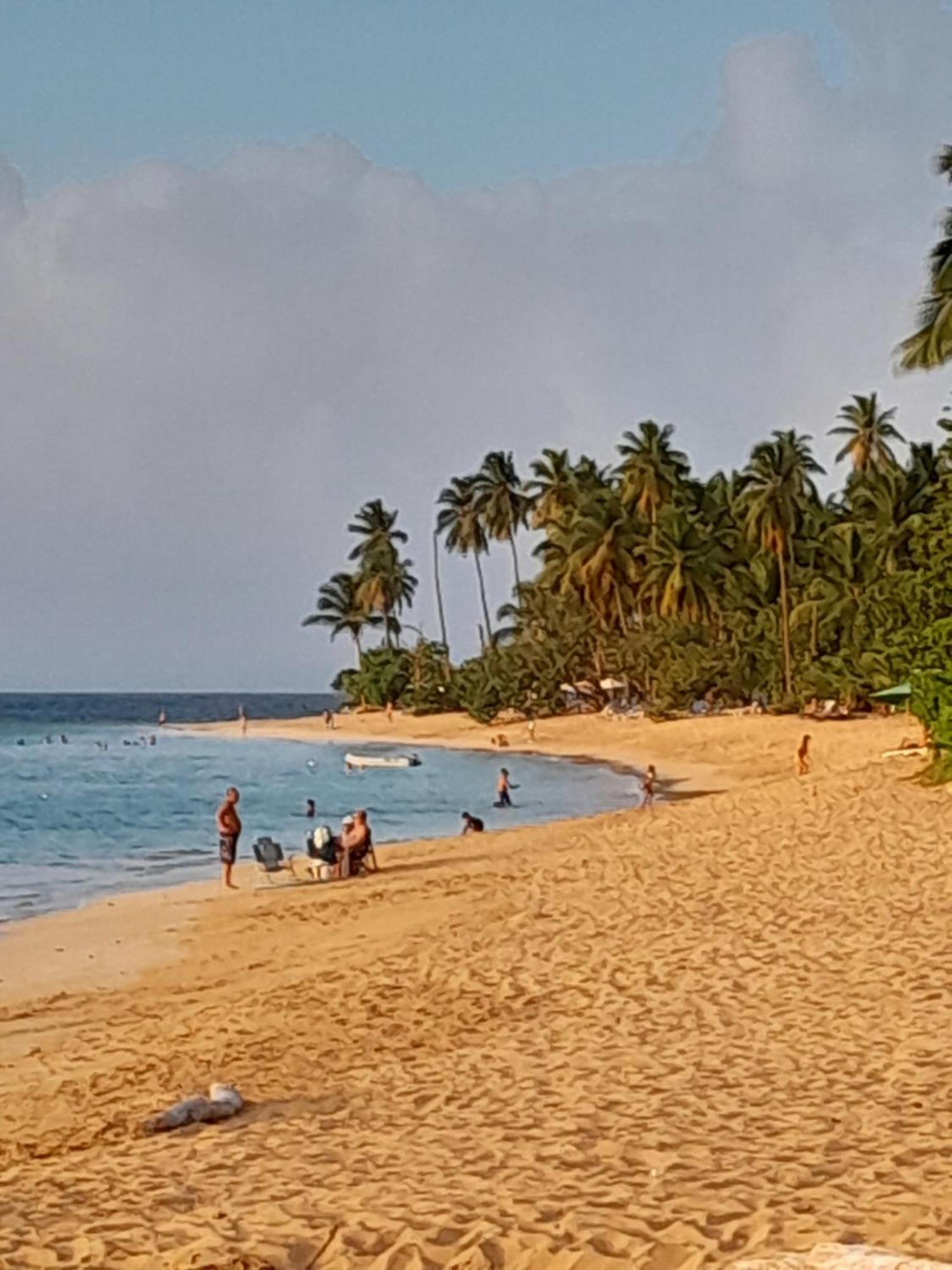 Las Terrenas Oferta Pasos Del Mar Y Pueblo Aparthotel Exterior photo