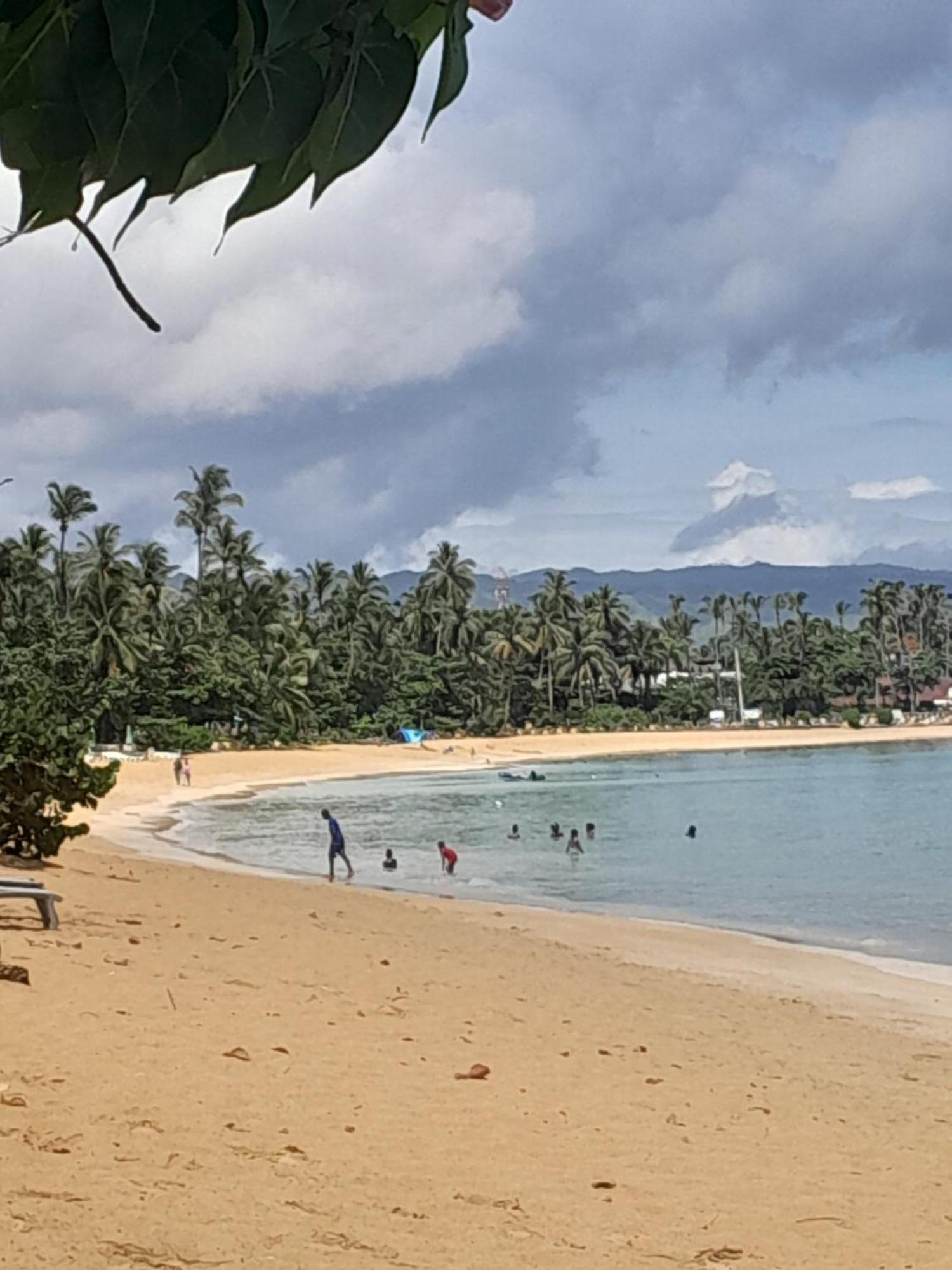 Las Terrenas Oferta Pasos Del Mar Y Pueblo Aparthotel Exterior photo